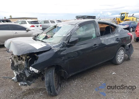 2016 Nissan Versa 1.6 S z USA, uszkodzony, nr VIN 3N1CN7AP3GL904184